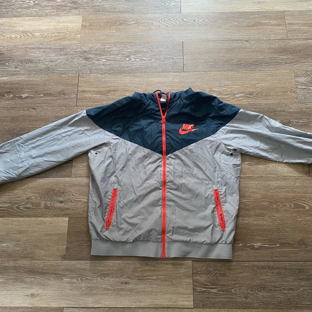 NIKE Windbreaker Men’s Large